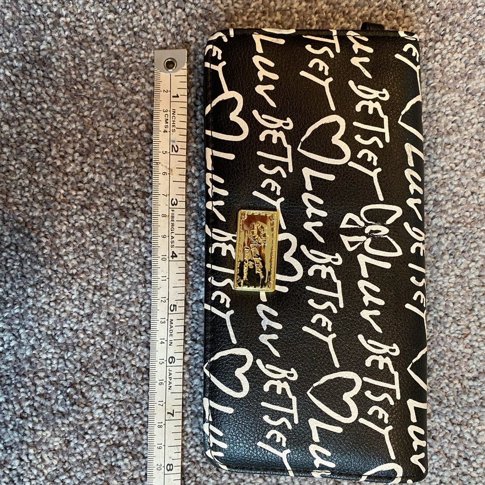 Betsey Johnson wallet